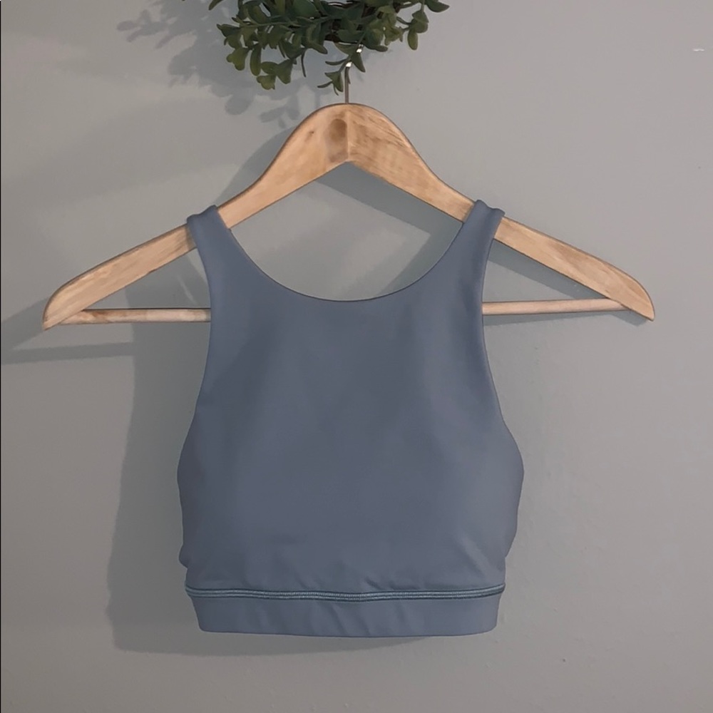 High ENERGY LULULEMON High Neck Sports BRA